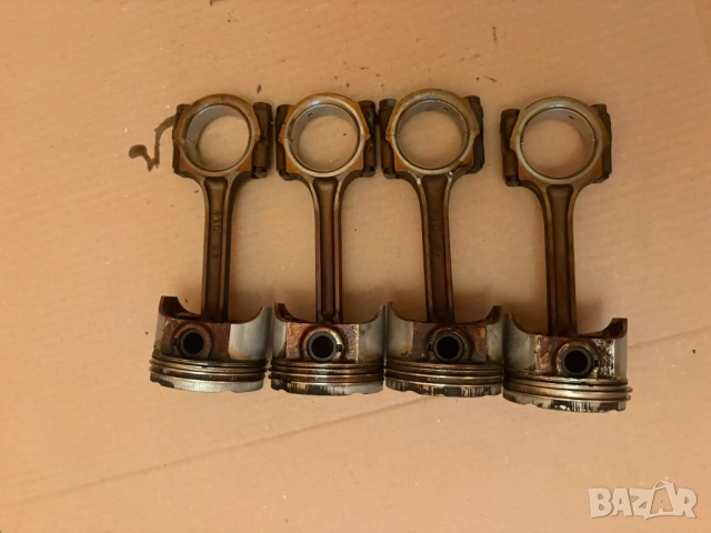 Бутала с биели Сузуки Гранд Витара 1.6 97 к.с Suzuki Grand Vitara, снимка 4 - Части - 54195672