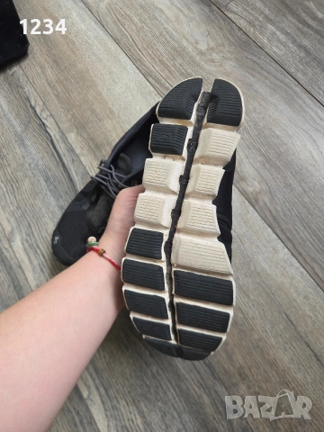 Дамски маратонки On cloud размер 37.5, снимка 5 - Маратонки - 53900570