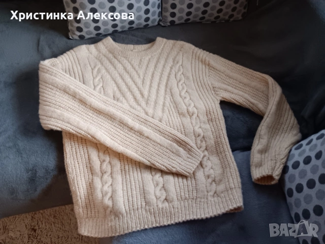 Вълнен пуловер, снимка 3 - Пуловери - 53301874
