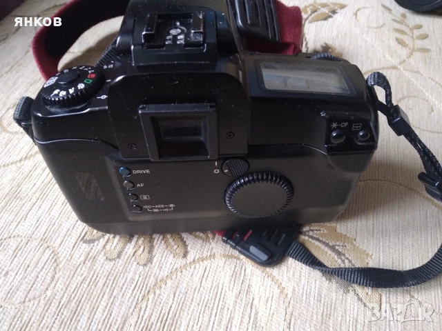 Предлагам две легендарни лентови камери Canon и Nikon, снимка 4 - Фотоапарати - 53292945