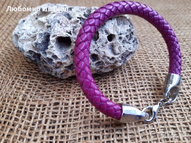 Плетени гривни, колиета и др. Богат избор на цветове, размери и модели. Естествена кожа, снимка 5 - Други - 8572495