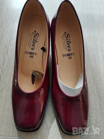 Лачени обувки 