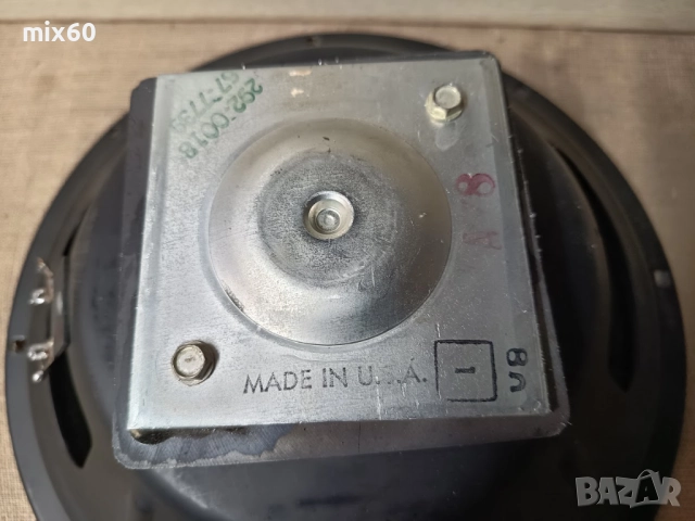 Продавам американски китарен говорител 12 ", снимка 2 - Тонколони - 52955594
