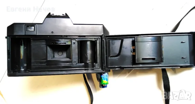 ПРОДАВАМ  ЛЮБИТЕЛСКИ   ЛЕНТОВ  ФОТОАПАРАТ  С ЛЕКА  ПОВРЕДА   ЗА  8 лв., снимка 4 - Фотоапарати - 50305205