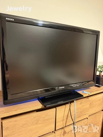  Телевизор Toshiba Regza 37AV500P (37 инча, LCD)