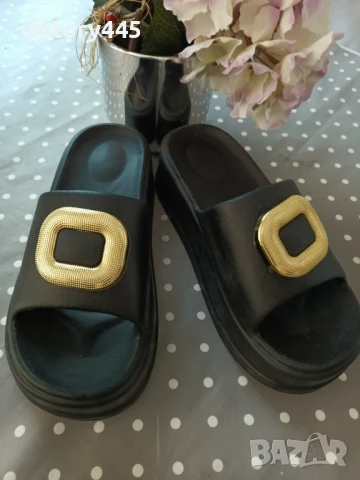 Дамски чехли на платформа