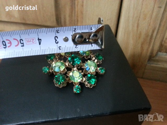 Стара брошка с зелени камъни, снимка 4 - Антикварни и старинни предмети - 35176436