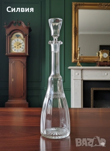 Старинен декантер 