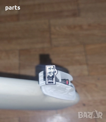 Ляв Сенник VW Пасат 5 - Сеат Леон - Шкода Супърб - 6X0857551, снимка 7 - Части - 52869241