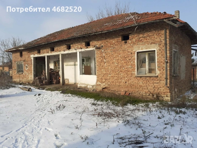 Продава къща в село Гиген