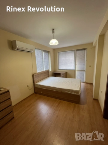 Тристаен апартамент под наем в Центъра, снимка 2 - Апартаменти - 53879179