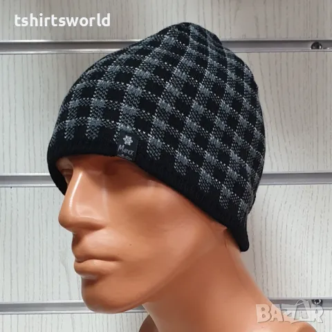 Нова зимна шапка MAREX карирана