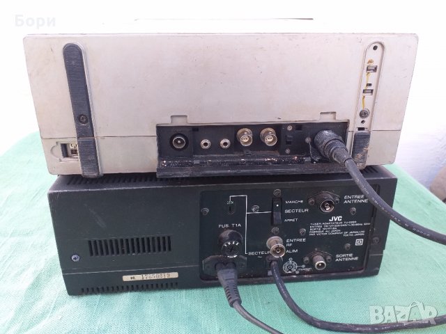 JVC Видео,тунер,адаптер, снимка 14 - Плейъри, домашно кино, прожектори - 32150739