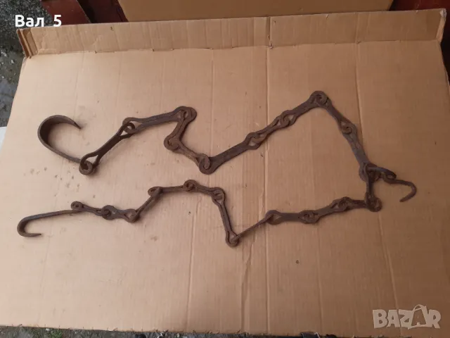 Стара верига за огнище от ковано желязо , здрава