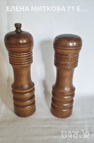 Винтидж комплект солница и мелничка за пипер ,изработени от масивно дърво, снимка 1