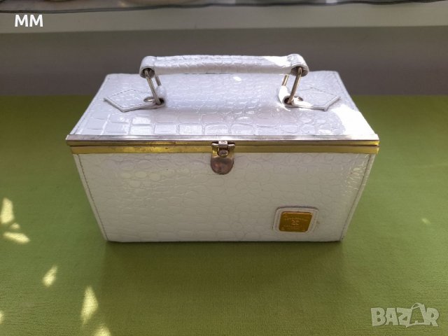 Козметична чантичка, вносна, нова!