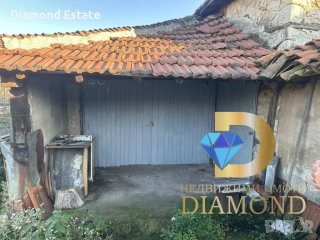 Двуетажна къща с гараж в село Черногорово, общ. Димитровград, снимка 4 - Къщи - 52825731