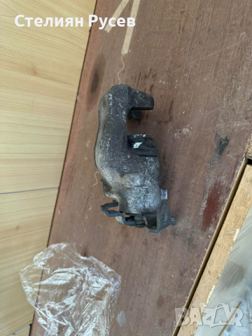 заден десен спирачен апарат за Opel Zafira B 2.2i 155к.с   -цена 40 лв само това имам друг части ням, снимка 4 - Части - 44514249