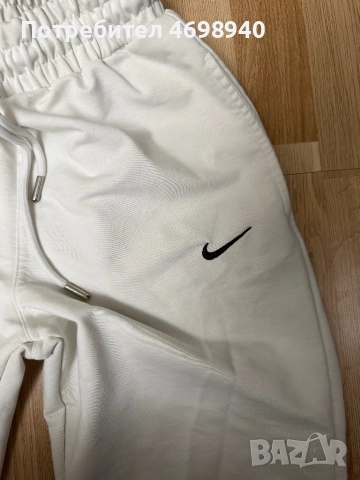 Долнище NIKE, размер S/M, снимка 2 - Спортни екипи - 52969722