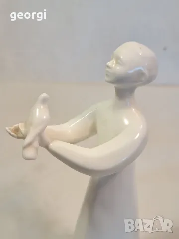 порцеланова фигурка Royal Doulton 23/6, снимка 3 - Колекции - 49663495