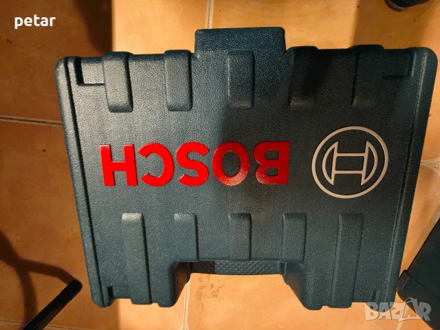 Ексцентършлайф BOSCH Professional, снимка 3 - Шлайфмашини - 56201319