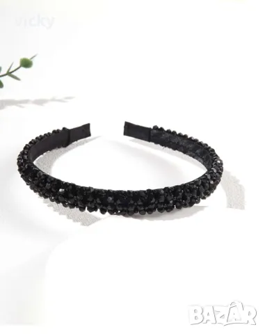 Диадема с камъни в черно, вдъхновена от Petite Fleur