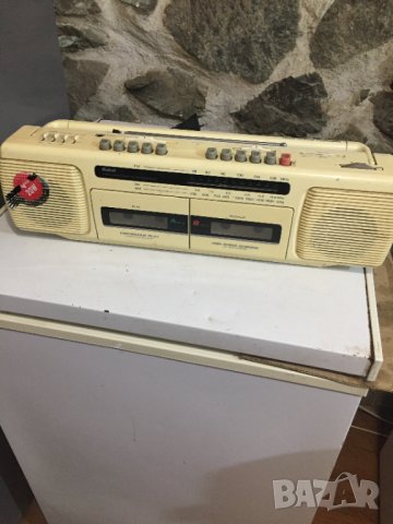 Ретро двукасетъчен касетофон за колекция