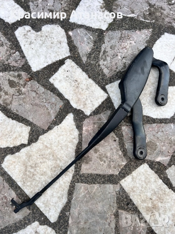 A2118200444. Рамо чистачка дясна за Мерцедес Е-класа W211. CLS 219