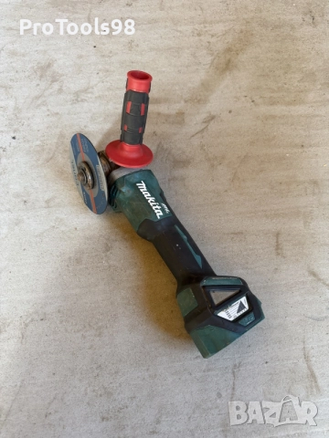 Makita DGA 511 безчетков ъглошлайф