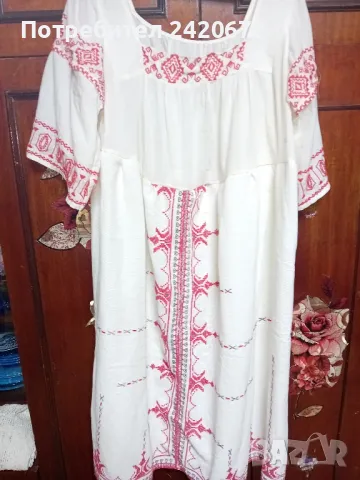 дълга риза с ръчна  бродерия, снимка 1