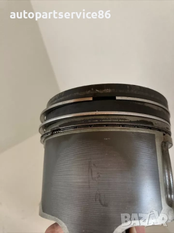 Бутало с биела тип двигател за KIA Carnival 2.9 CRDi (2002–2006), снимка 2 - Части - 53204082