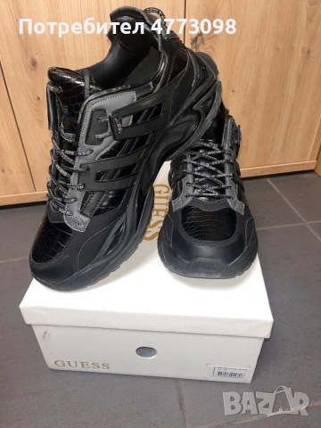 Черни обувки Guess, снимка 6 - Кецове - 53927504