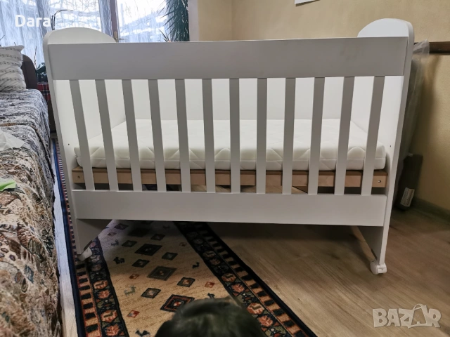 Детско дървено легло с матрак 