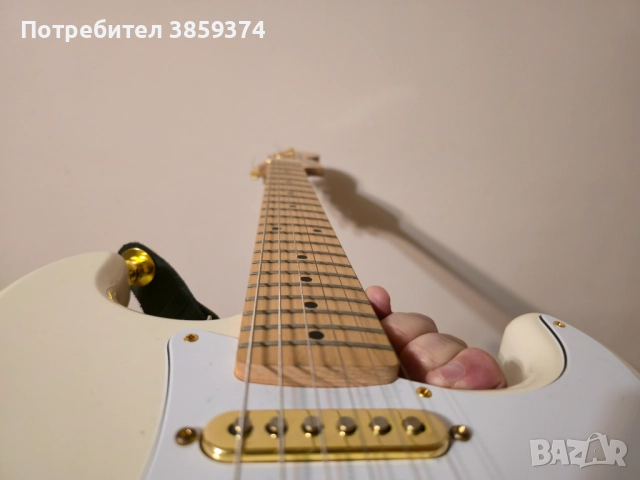 Електрическа китара Custom Squier Affinity Stratocaster, снимка 10 - Китари - 52202893