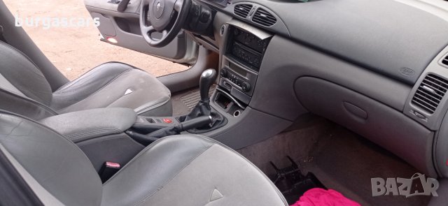 Renault Laguna 1.8-115к.с Автоматик, снимка 11 - Автомобили и джипове - 31381723