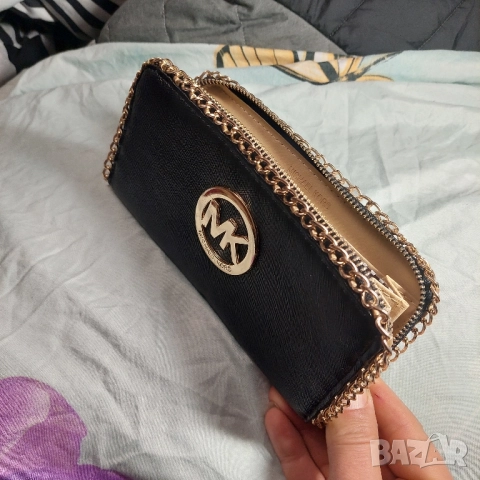 портфейл Michael Kors, снимка 3 - Портфейли, портмонета - 52979724
