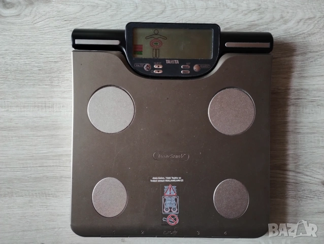 Кантар TANITA InnerScan V – личен анализатор на телесна композиция