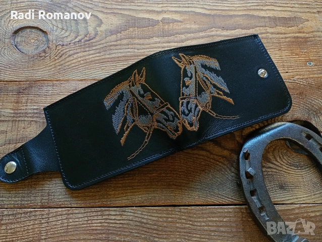 Ръчно изработен мъжки кожен портфейл с тематична бродерия , снимка 9 - Портфейли, портмонета - 54009715