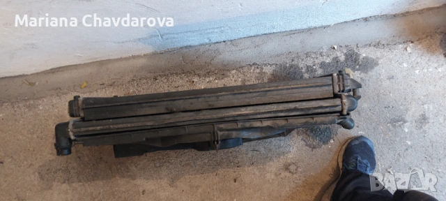 Радиятор с перката , снимка 2 - Автомобили и джипове - 53340390
