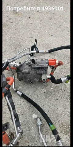Компресор за климатик за Toyota Yaris Hibrid, снимка 2 - Части - 56062635