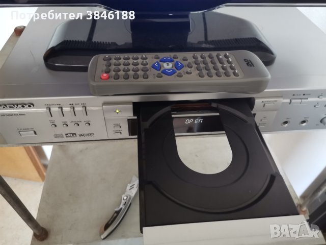 Daewoo karaoke DVD Player DVG-6000D, снимка 2 - Плейъри, домашно кино, прожектори - 42306338