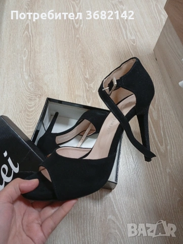 продавам дамски обувки , снимка 3 - Дамски ежедневни обувки - 53927943