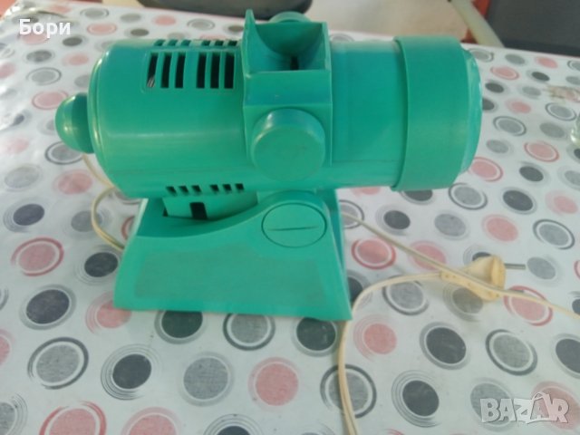 Стар прожекционен апарат, снимка 4 - Плейъри, домашно кино, прожектори - 37290163