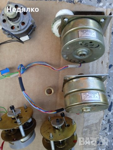 20 броя винтидж стъпкови мотори,японски,немски, снимка 5 - Друга електроника - 35150450