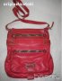 Червена чанта, снимка 1 - Чанти - 31918238