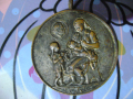Бронзов медал за майчинска слава НРБ, снимка 1 - Антикварни и старинни предмети - 44637744