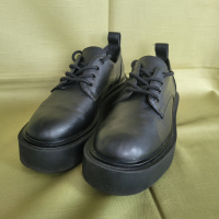 Mодерни обувки с дебела подметка H&M нови 37 р, снимка 4 - Дамски боти - 44586600