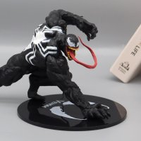 Статуетка Marvel: Spider-Man - Venom (Hero Collector), екшън фигура 23 cm, снимка 5 - Фигурки - 40082003