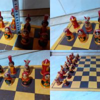 Руски дървен шах с ръчно изработени фигури матрьошки, снимка 7 - Антикварни и старинни предмети - 44263249