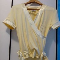 Кремаво-жълта блузка ликра със сатен, снимка 1 - Тениски - 42260308